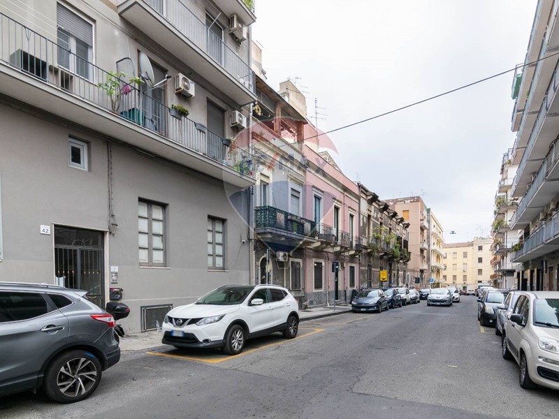 Quadrilocale in Vendita a Catania, 149'000&euro;, 99 m²