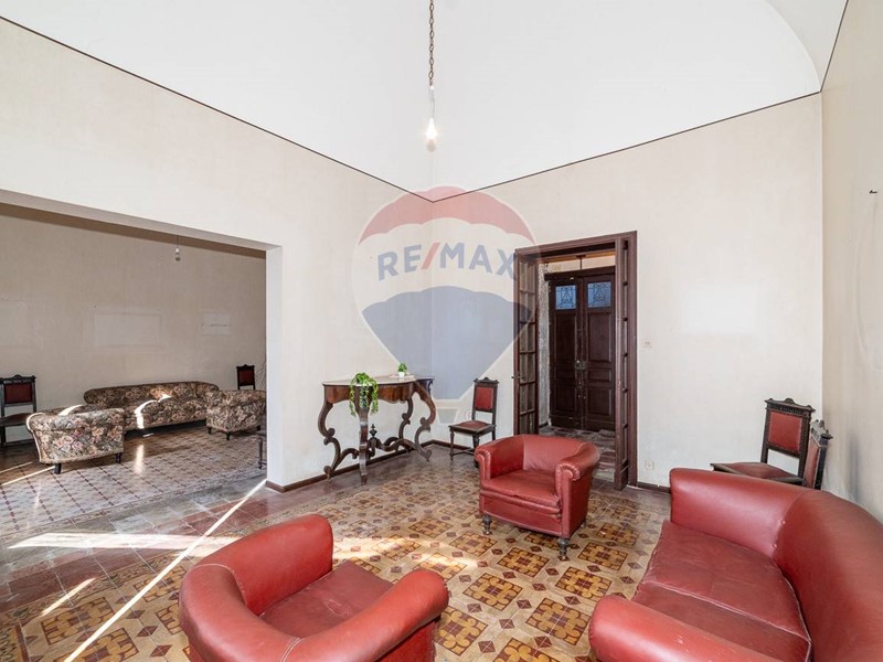 Appartamento in Vendita a Catania, 379'000&euro;, 210 m²