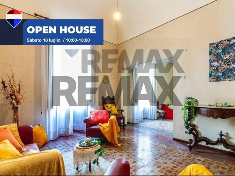 Appartamento in Vendita a Catania, 349'000&euro;, 210 m²