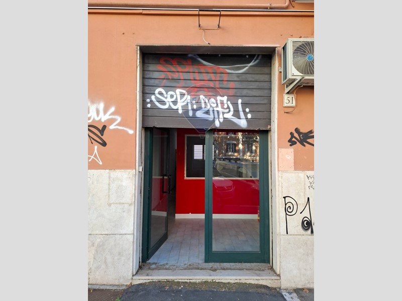 Immobile commerciale in Vendita a Roma, 95'000&euro;, 30 m²