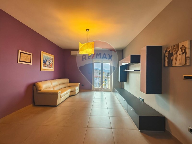 Trilocale in Affitto a Casoria, 700&euro;, 100 m²