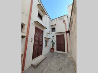 Casa Indipendente in Vendita a Matino, 49'000€, 28 m²