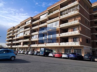 Negozio in Affitto a Roma, 700&euro;, 50 m²