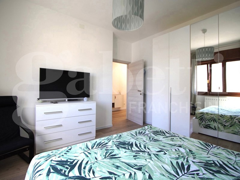 Trilocale in Vendita a Venezia, 195'000&euro;, 90 m², con Box