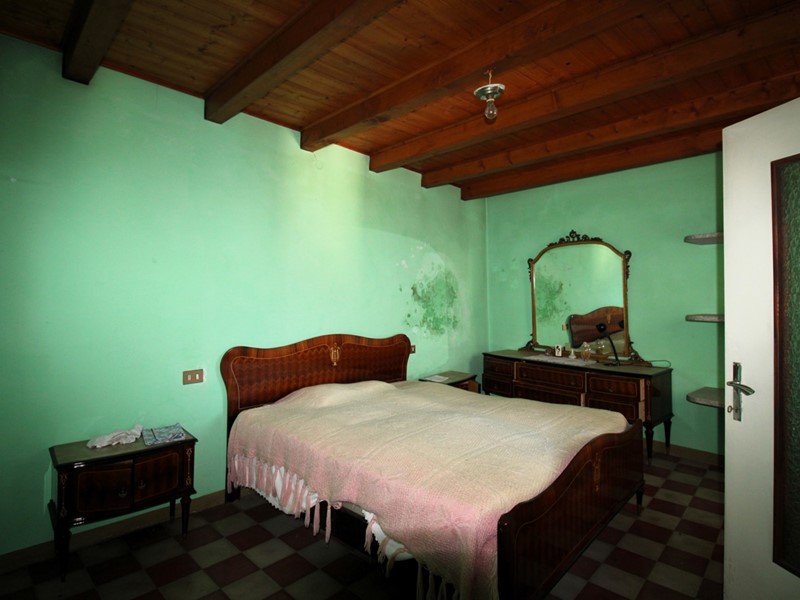 Appartamento in Vendita a Alta Valle Intelvi, 42'000&euro;, 187 m²