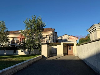 Monolocale in Affitto a Parabiago, 600&euro;, 40 m², arredato