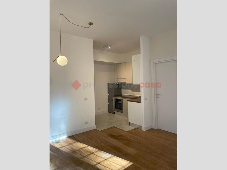 Bilocale in Vendita a Roma, 235'000€, 49 m²