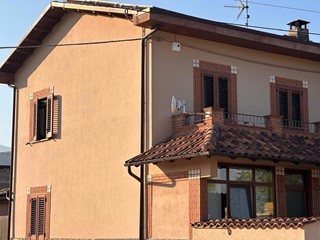 Casa Indipendente in Vendita a Avezzano, 155'000&euro;, 130 m², con Box