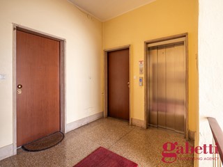 Bilocale in Vendita a Milano, 270'000&euro;, 53 m²