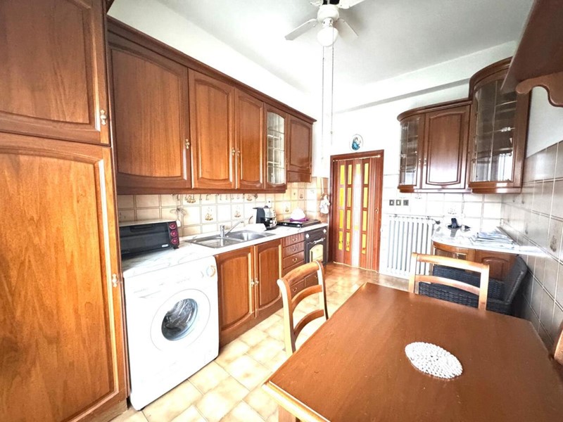 Quadrilocale in Vendita a Arezzo, 138'000&euro;, 90 m²