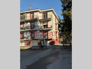 Appartamento in Vendita a Vezzano Ligure, zona Bottagna, 115'000&euro;, 138 m², con Box