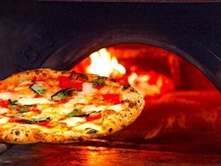 Attività commerciale in Vendita a Roma, 200'000&euro;, 240 m², arredato