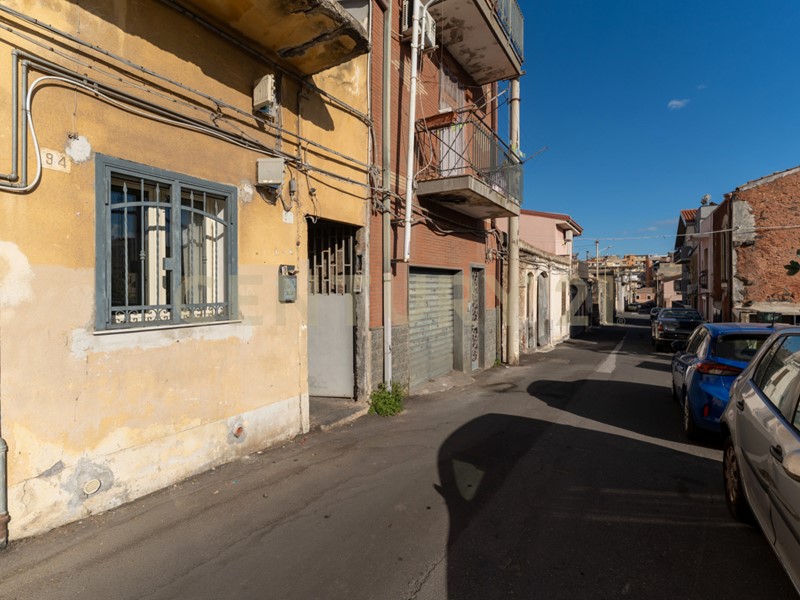 Casa Indipendente in Vendita a Catania, 49'000&euro;, 85 m²