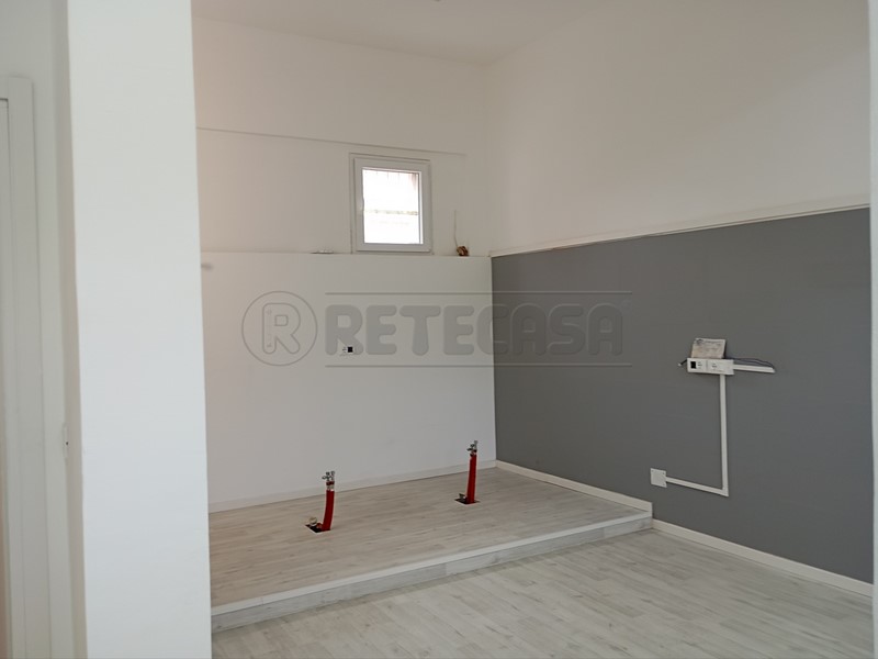 Attività commerciale in Vendita a Vicenza, 145'000&euro;, 85 m²