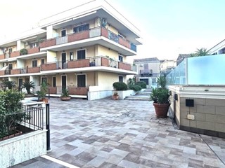 Bilocale in Vendita a Fiumefreddo di Sicilia, zona DIANA, 68'000€, 63 m², arredato