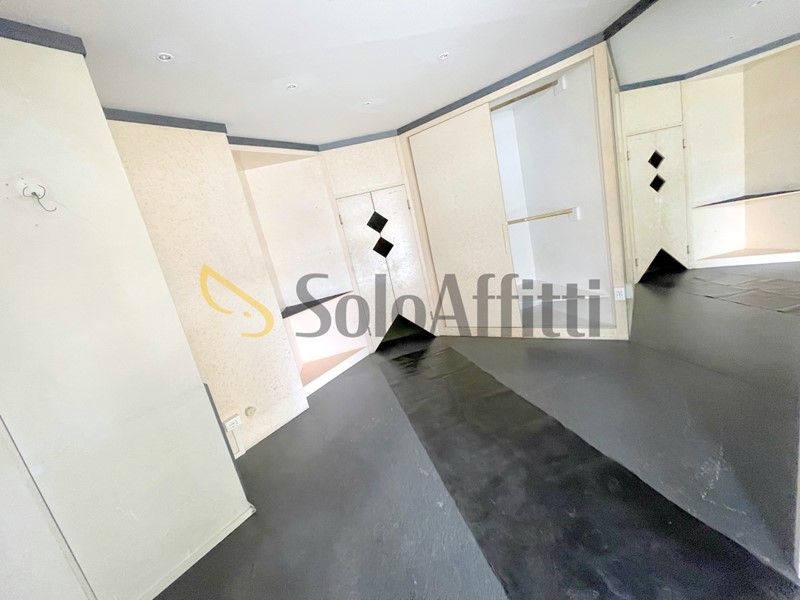 Capannone in Affitto a Falconara Marittima, zona Falconara alta, 350&euro;, 44 m²