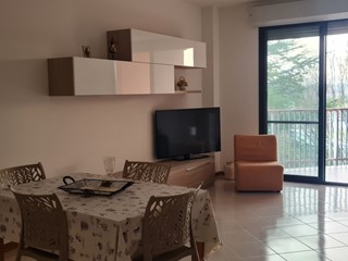 Quadrilocale in Vendita a Rimini, zona Gaiofana, 320'000€, 120 m², con Box