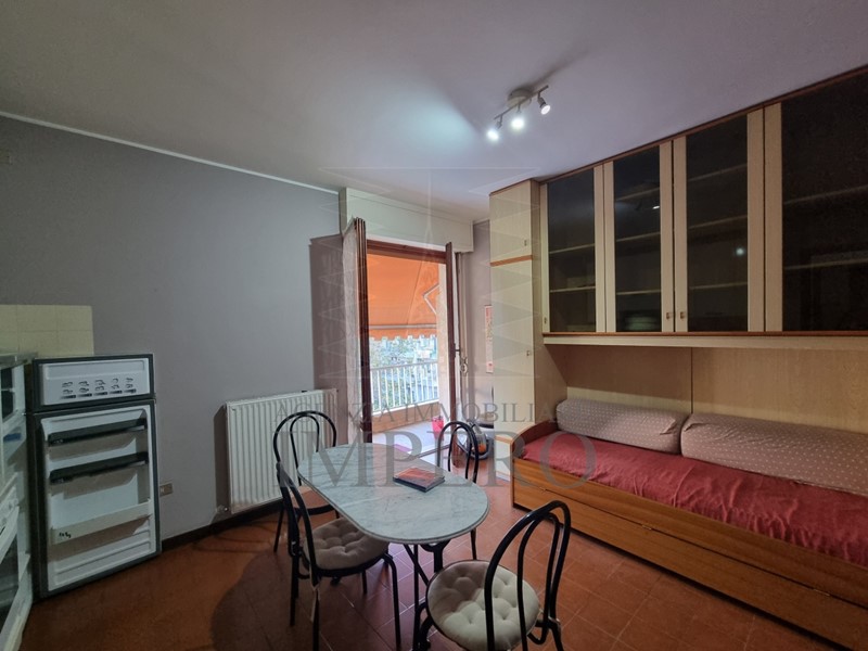 Bilocale in Vendita a Ventimiglia, zona Centro, 145'000&euro;, 45 m², con Box