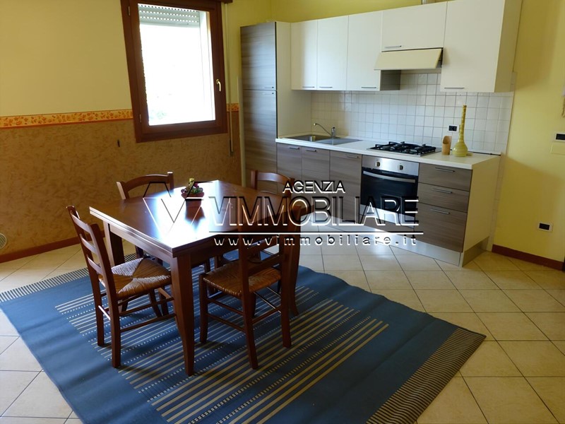 Quadrilocale in Vendita a Noventa Vicentina, 118'000&euro;, 90 m², arredato, con Box