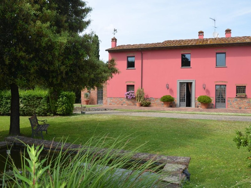 Casa di corte in Vendita a Lucca, 870'000€, 320 m², con Box