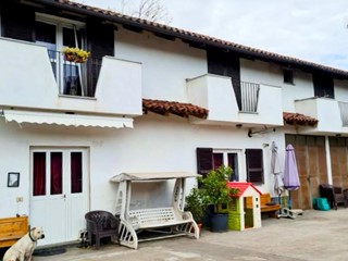 Appartamento in Vendita a Palestro, 49'456&euro;, 190 m²