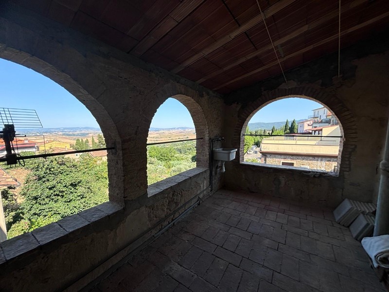 Appartamento in Vendita a Chianni, 230'000&euro;, 300 m², arredato, con Box