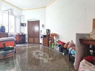 Appartamento in Vendita a Genova, 99'000€, 135 m²