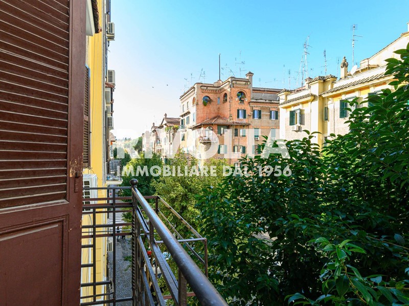 Trilocale in Vendita a Roma, 450'000€, 87 m²