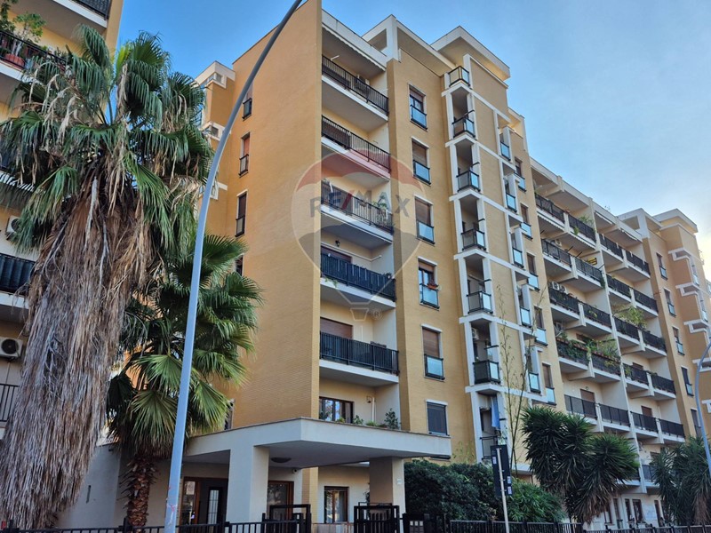 Bilocale in Affitto a Palermo, 650&euro;, 72 m²