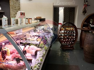 Attività commerciale in Vendita a Belpasso, 32'000&euro;, 70 m²