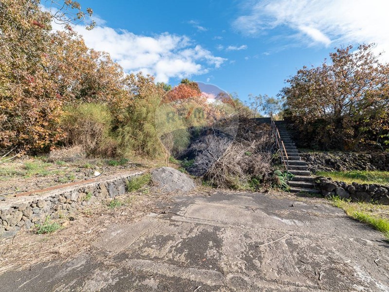 Terreno edificabile in Vendita a Mascalucia, 100'000&euro;, 650 m²