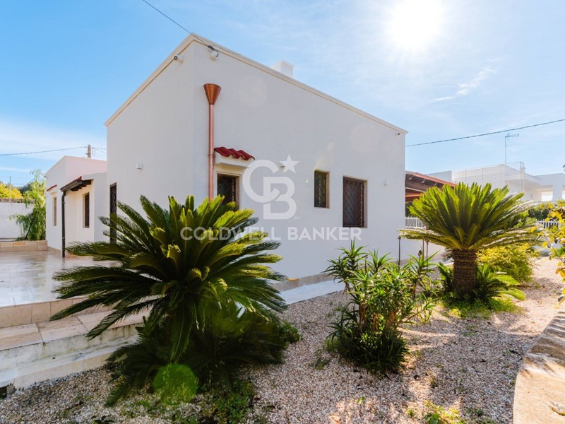 Cascina in Vendita a Ostuni, 430'000&euro;, 142 m²