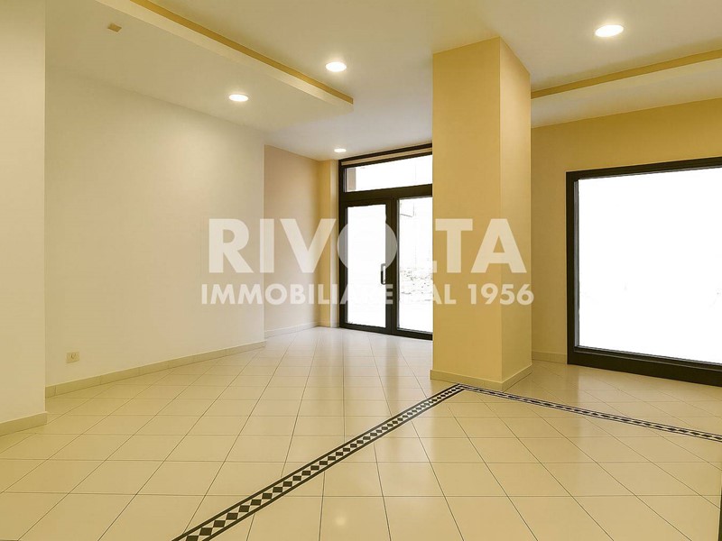 Immobile commerciale in Vendita a Roma, 280'000&euro;, 100 m²