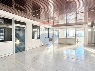 Ufficio in Vendita a Osimo, 190'000&euro;, 215 m²