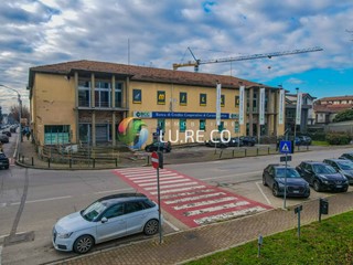 Immobile commerciale in Vendita a Meda, 2'590'000&euro;, 2500 m²