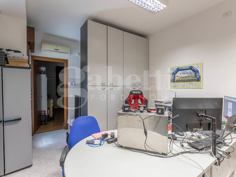 Bilocale in Vendita a Cordenons, 108'000&euro;, 46 m², con Box