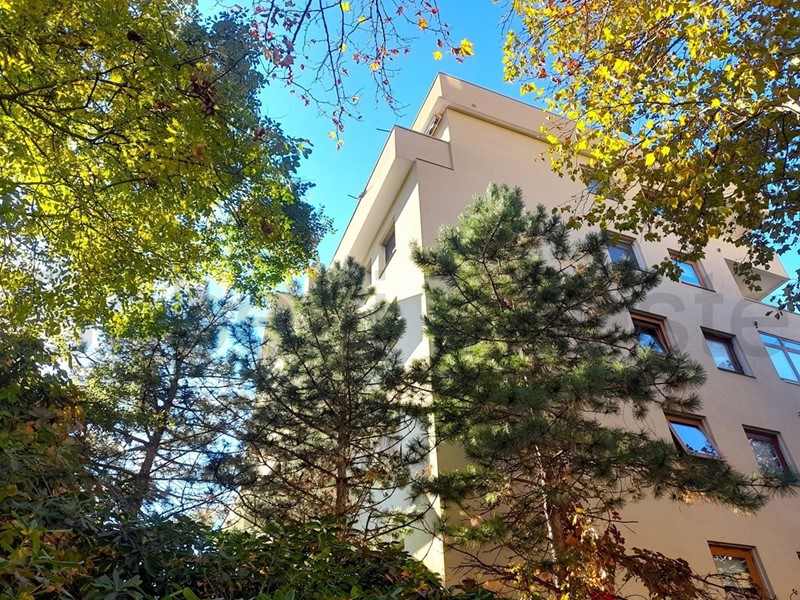 Quadrilocale in Vendita a Trieste, 148'000&euro;, 108 m²