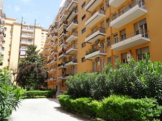 Bilocale in Affitto a Roma, 1'100€, 70 m², arredato