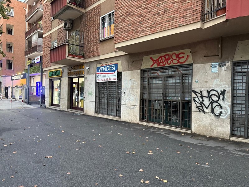 Negozio in Vendita a Roma, 120'000&euro;, 40 m²