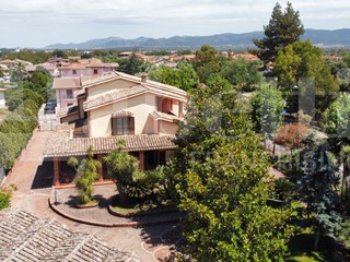 Villa in Vendita a Iglesias, 600'000&euro;, 500 m²