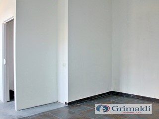 Negozio in Vendita a San Donato Milanese, 75'000&euro;, 70 m²