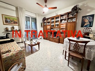 Bilocale in Vendita a Cesano Boscone, 185'000&euro;, 77 m², arredato