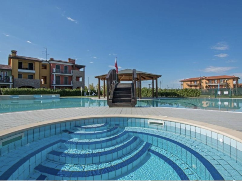 Bilocale in Vendita a Sirmione, 285'000&euro;, 60 m², arredato