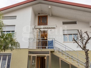 Casa Indipendente in Vendita a Fossalta di Portogruaro, 170'000&euro;, 180 m², con Box