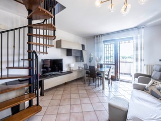 Appartamento in Vendita a Ozzano dell'Emilia, 375'000&euro;, 155 m², con Box