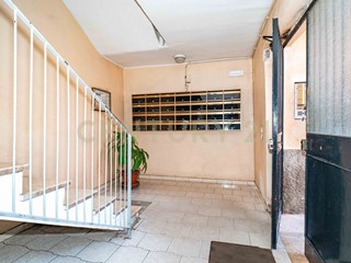 Quadrilocale in Vendita a Catania, 69'000&euro;, 74 m², arredato