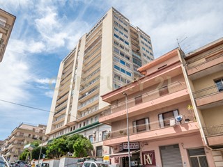 Appartamento in Vendita a Ragusa, 129'000&euro;, 199 m²