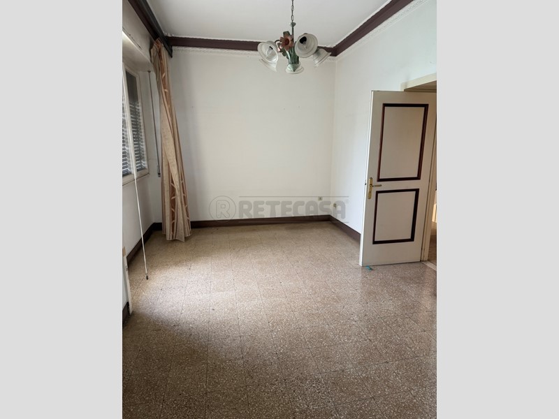 Appartamento in Vendita a Nardò, 57'000&euro;, 105 m²