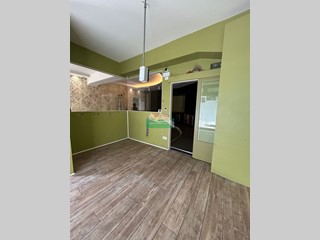 Immobile commerciale in Vendita a Ravenna, 200'000&euro;, 90 m²