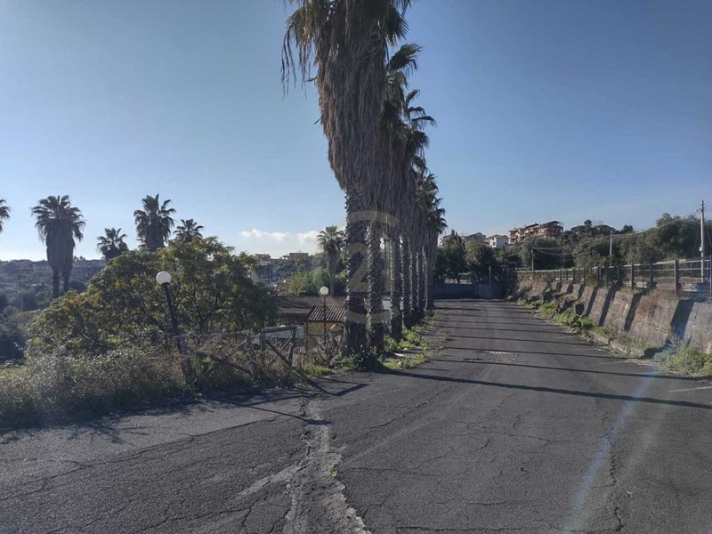 Terreno edificabile in Vendita a Acireale, zona Santa Maria Degli Ammalati, 12000 m²